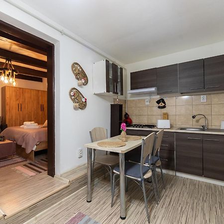 Saint Marco35Th Apartment บราชอฟ ภายนอก รูปภาพ